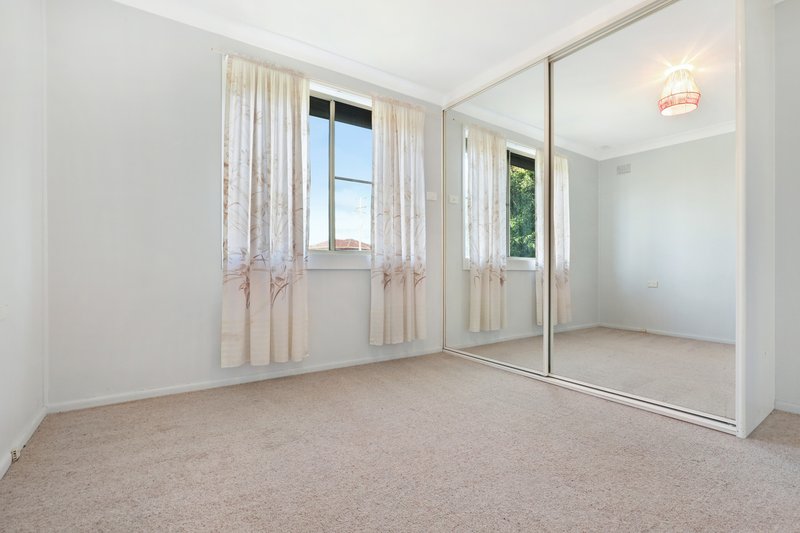 Photo - 82 Lake Entrance Road, Mount Warrigal NSW 2528 - Image 6