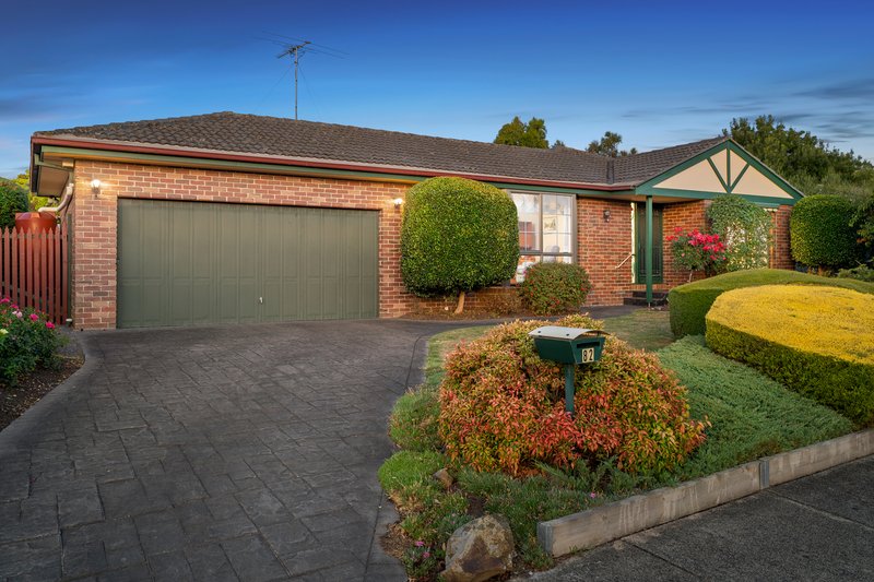 82 Lakesfield Drive, Lysterfield VIC 3156