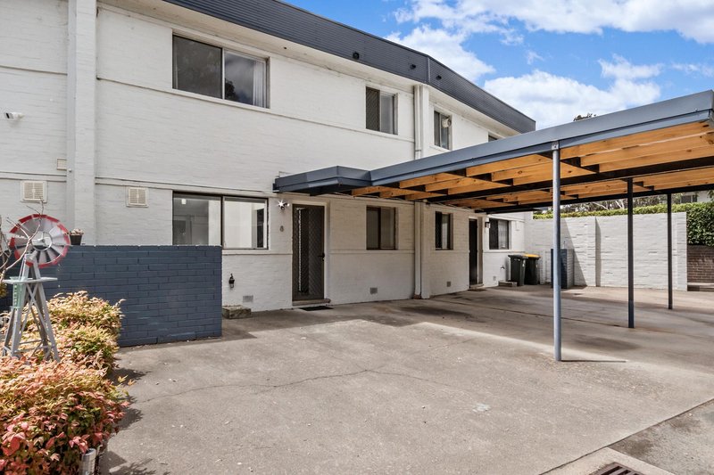 Photo - 8/2 Lambrigg Street, Farrer ACT 2607 - Image 11