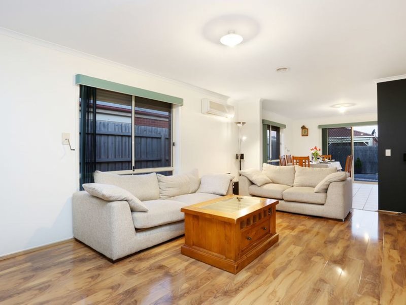 Photo - 82 Latham Street, Werribee VIC 3030 - Image 6