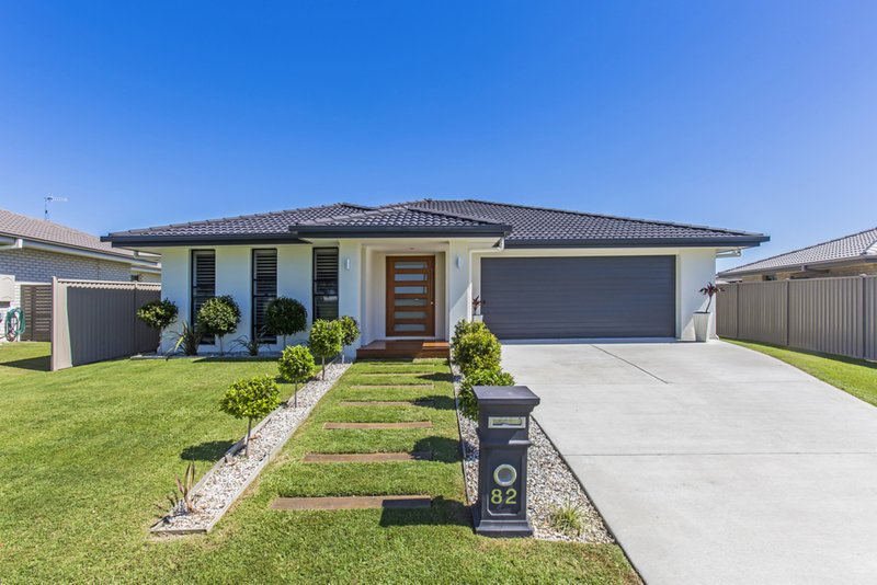 82 Lennox Circuit, Pottsville NSW 2489