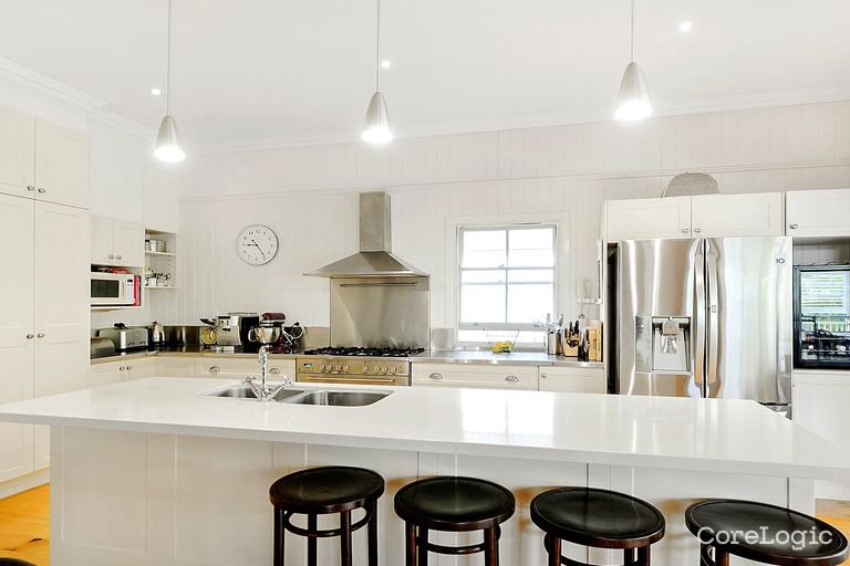 Photo - 82 Lindsay Street, Hawthorne QLD 4171 - Image 3