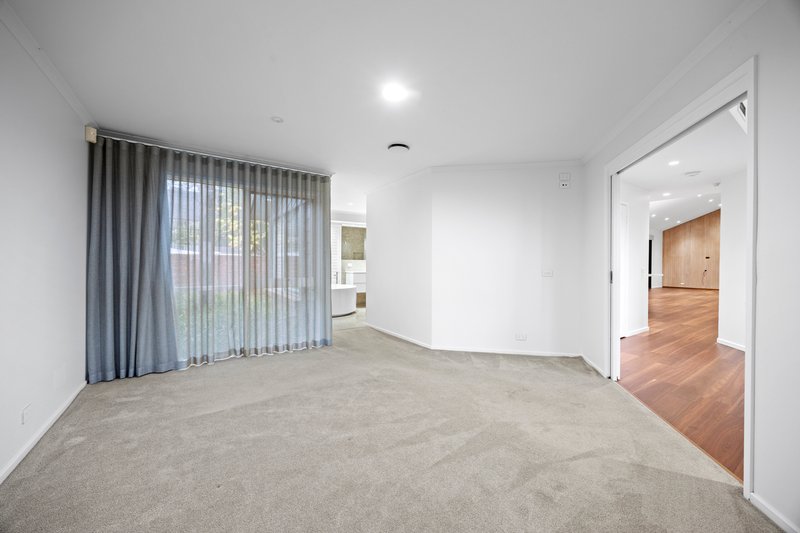 Photo - 82 Major Crescent, Lysterfield VIC 3156 - Image 4