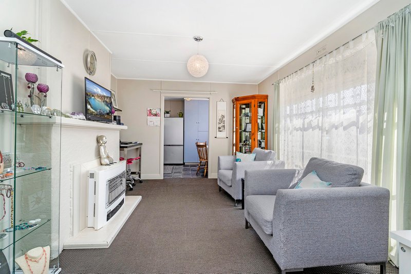 Photo - 82 Mayfield Street, Mayfield TAS 7248 - Image 4