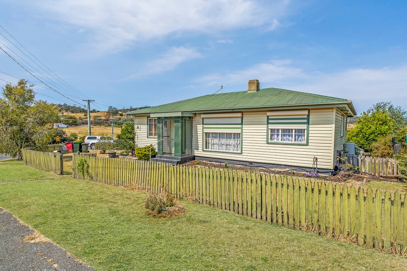 Photo - 82 Mayfield Street, Mayfield TAS 7248 - Image 12