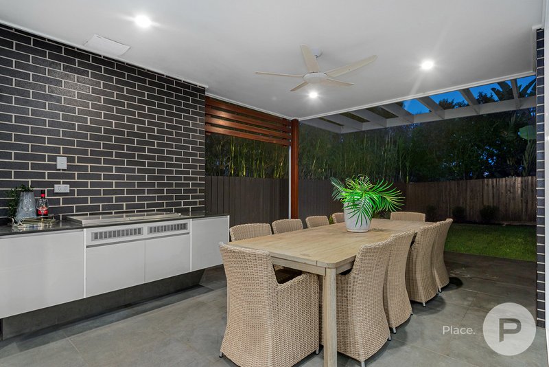 Photo - 82 Mcilwraith Avenue, Norman Park QLD 4170 - Image 7