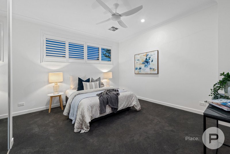 Photo - 82 Mcilwraith Avenue, Norman Park QLD 4170 - Image 18