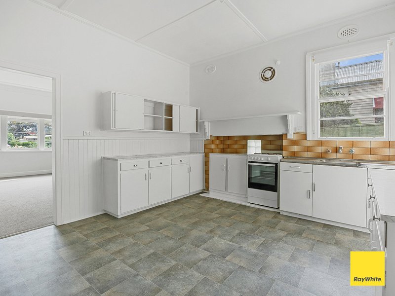 Photo - 82 Mcivor Road, Kennington VIC 3550 - Image 3