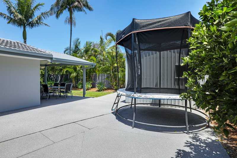 Photo - 82 Monaco Street, Broadbeach Waters QLD 4218 - Image 22