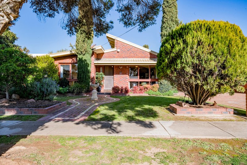 82 Monds Avenue, Benalla VIC 3672