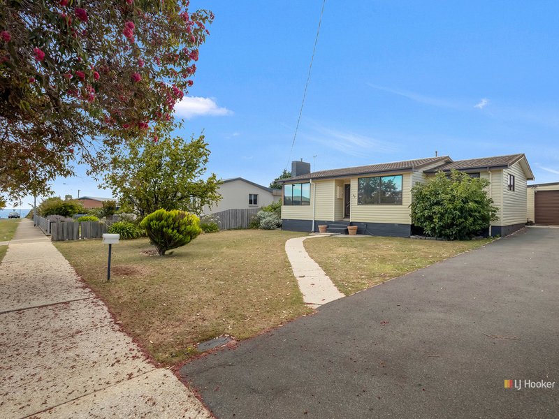 82 Nixon Street, Devonport TAS 7310