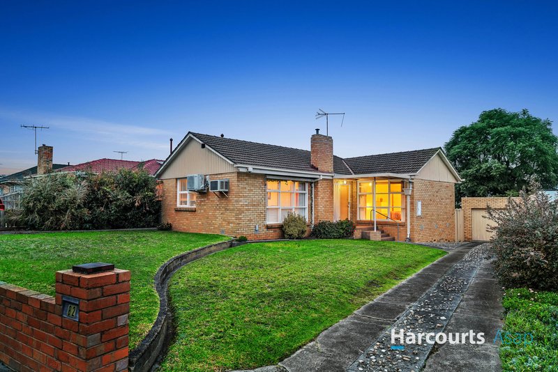 82 Oakwood Avenue, Noble Park North VIC 3174