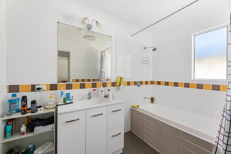 Photo - 82 Osborne Terrace, Deception Bay QLD 4508 - Image 6