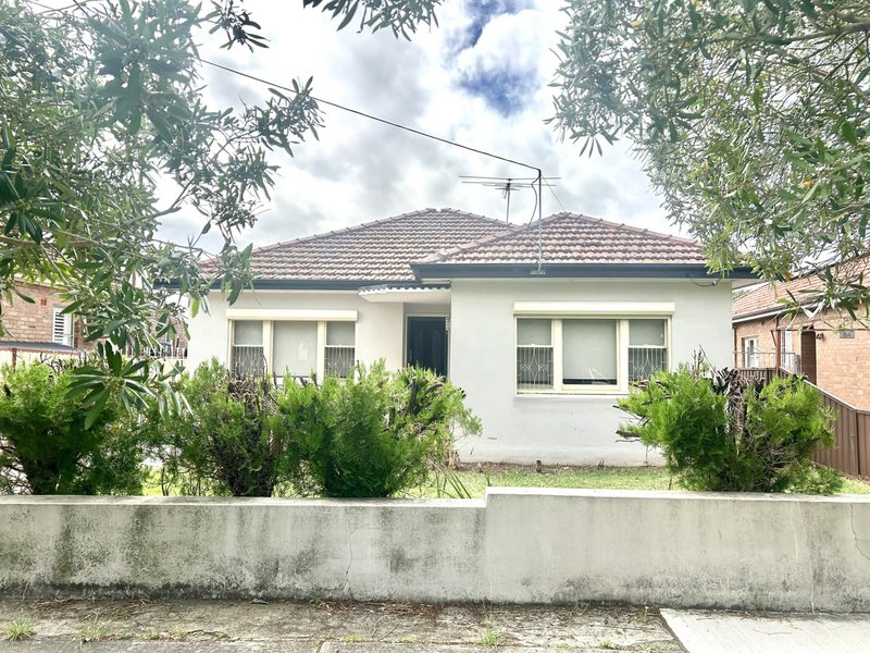 82 Paxton Avenue, Belmore NSW 2192