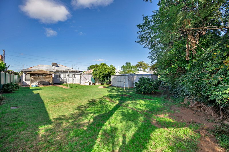 Photo - 82 Piper Street, Tamworth NSW 2340 - Image 17