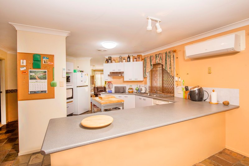 Photo - 82 Poplar Street, Walloon QLD 4306 - Image 2