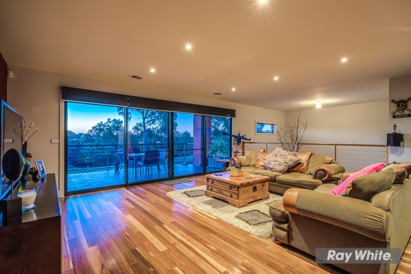 Photo - 82 Riversdale Drive, Tarneit VIC 3029 - Image 16