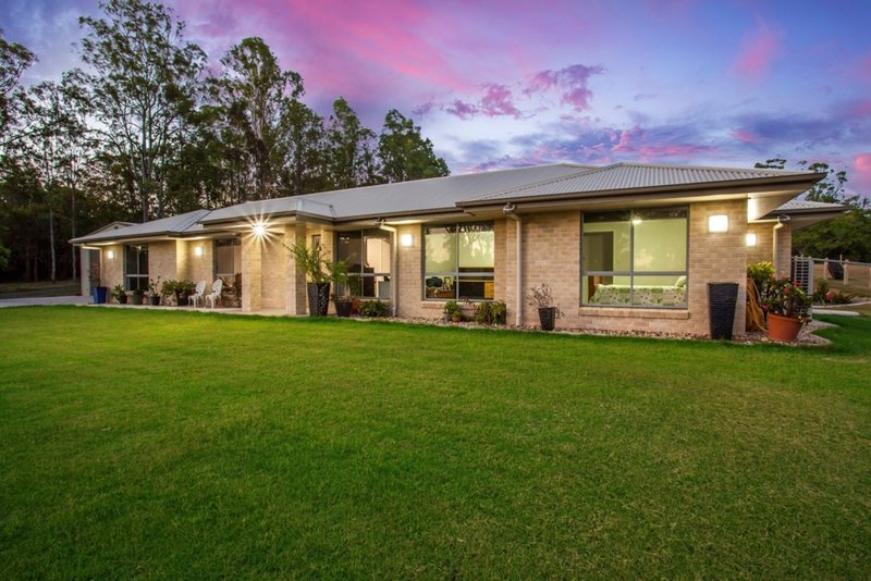 82 Rocks Road, Southside QLD 4570