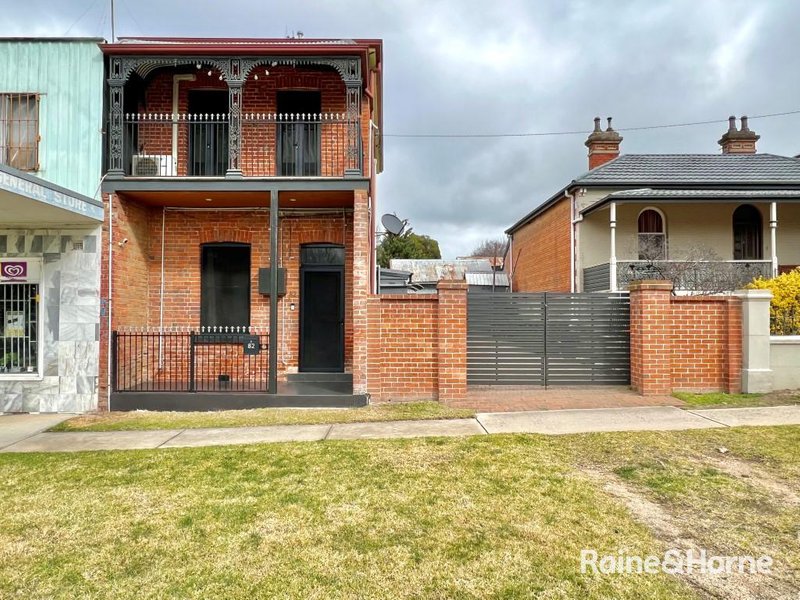 82 Russell Street, Bathurst NSW 2795