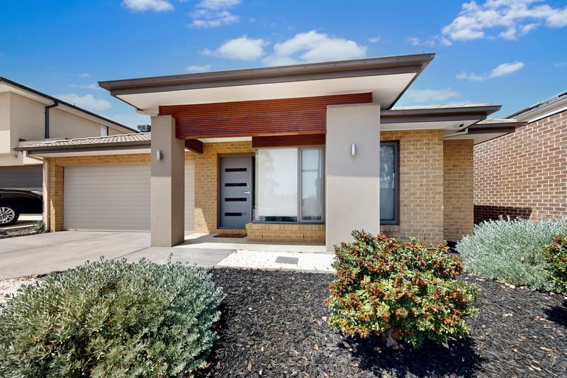 82 Sustainable Drive, Craigieburn VIC 3064