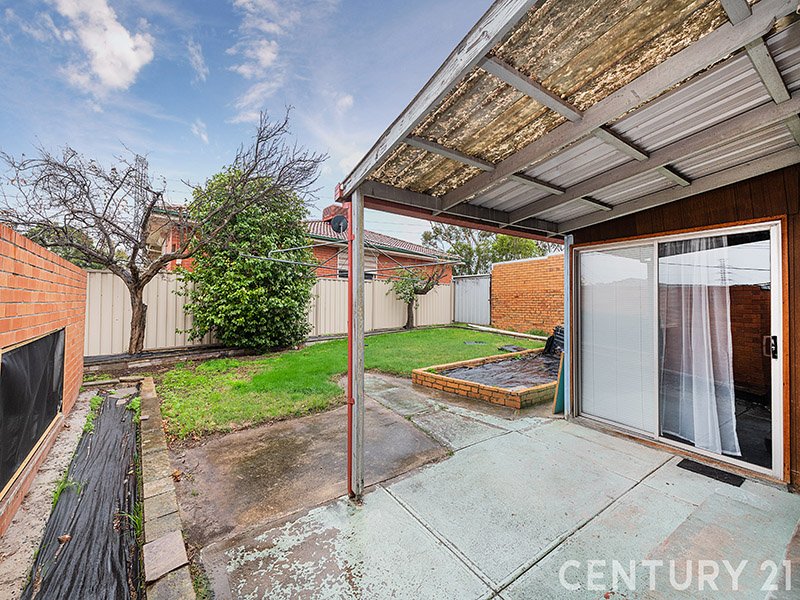 Photo - 82 Sylvander Street, Clayton South VIC 3169 - Image 8