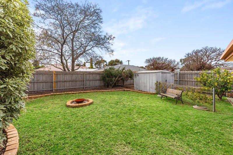 Photo - 82 Tamarind Crescent, Werribee VIC 3030 - Image 14