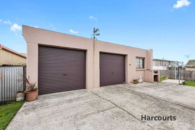 Photo - 82 Tasman Street, Devonport TAS 7310 - Image 2