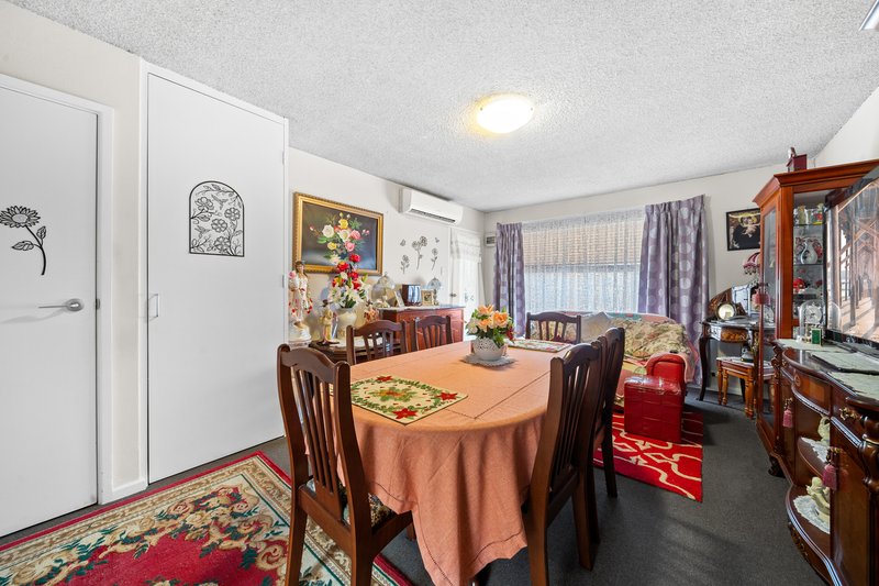 Photo - 8/2 Velacia Place, Queanbeyan NSW 2620 - Image 4