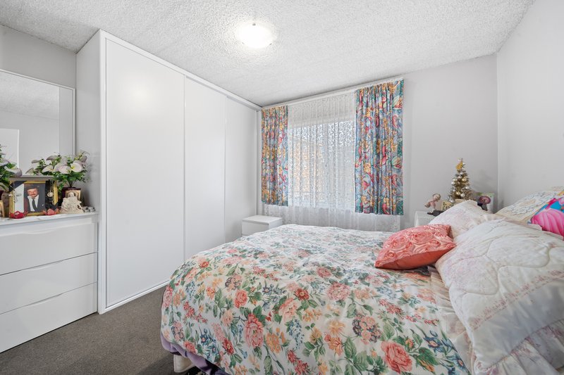 Photo - 8/2 Velacia Place, Queanbeyan NSW 2620 - Image 9