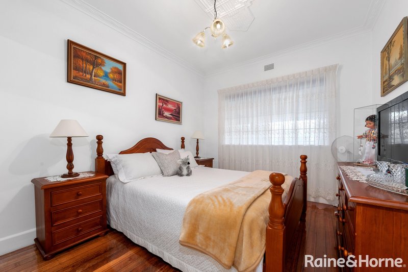 Photo - 82 View Street, St Albans VIC 3021 - Image 11