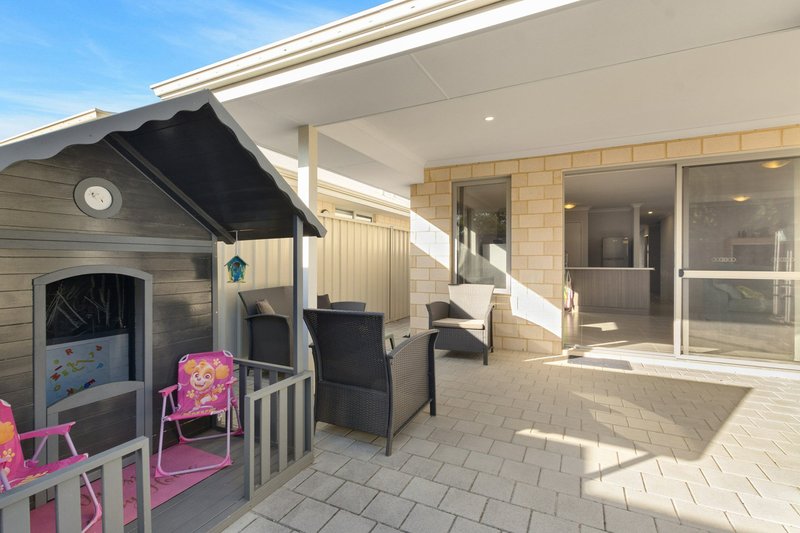 Photo - 82 Vignerons Loop, Hocking WA 6065 - Image 19