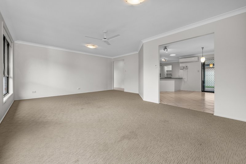 Photo - 82 Worcester Drive, East Maitland NSW 2323 - Image 9