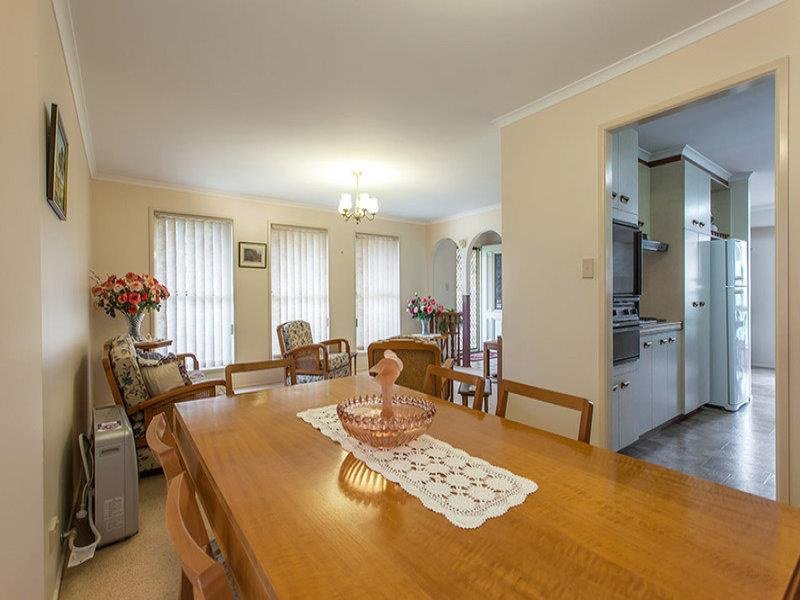 Photo - 82 Wuth Street, Darling Heights QLD 4350 - Image 4