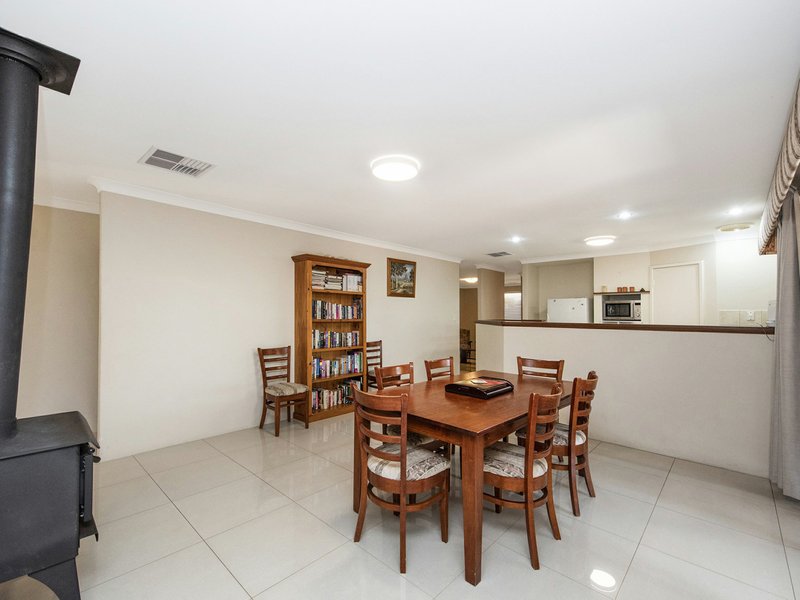 Photo - 82 Yale Road, Thornlie WA 6108 - Image 5