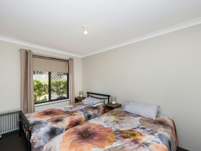 Photo - 82 Yale Road, Thornlie WA 6108 - Image 10