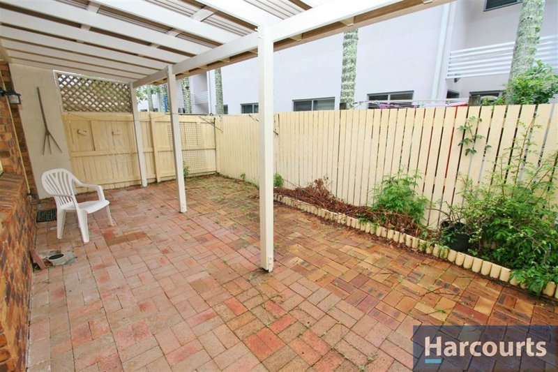 Photo - 8/20-22 Kangaroo Ave , Bongaree QLD 4507 - Image 8