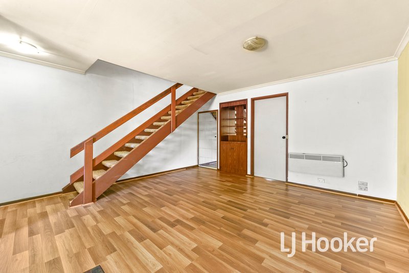 Photo - 8/20-22 Somerville Road, Hampton Park VIC 3976 - Image 3