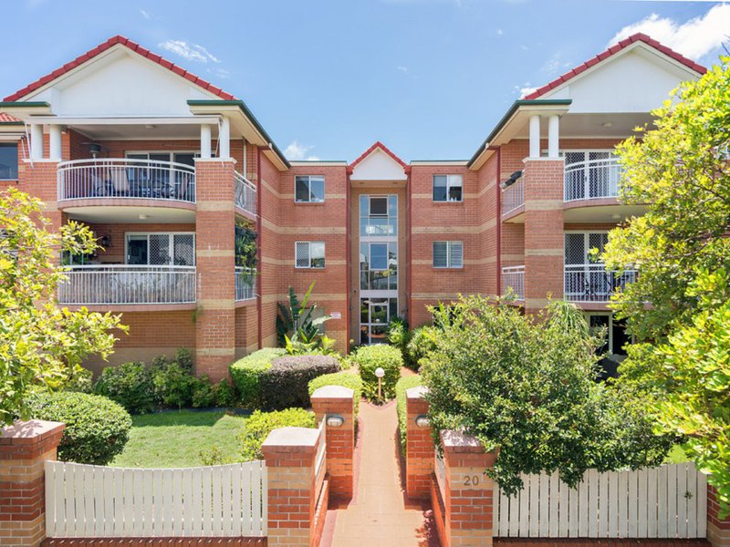 Photo - 8/20 Dobson Street, Ascot QLD 4007 - Image 1