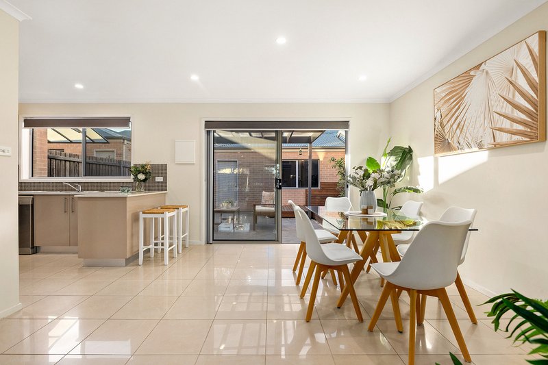 Photo - 8/20 Helpmann Street, Bonython ACT 2905 - Image 4