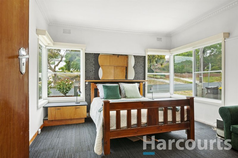 Photo - 820 Humffray Street South, Mount Pleasant VIC 3350 - Image 5