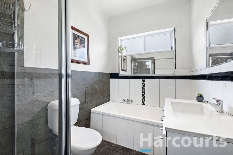 Photo - 820 Humffray Street South, Mount Pleasant VIC 3350 - Image 6