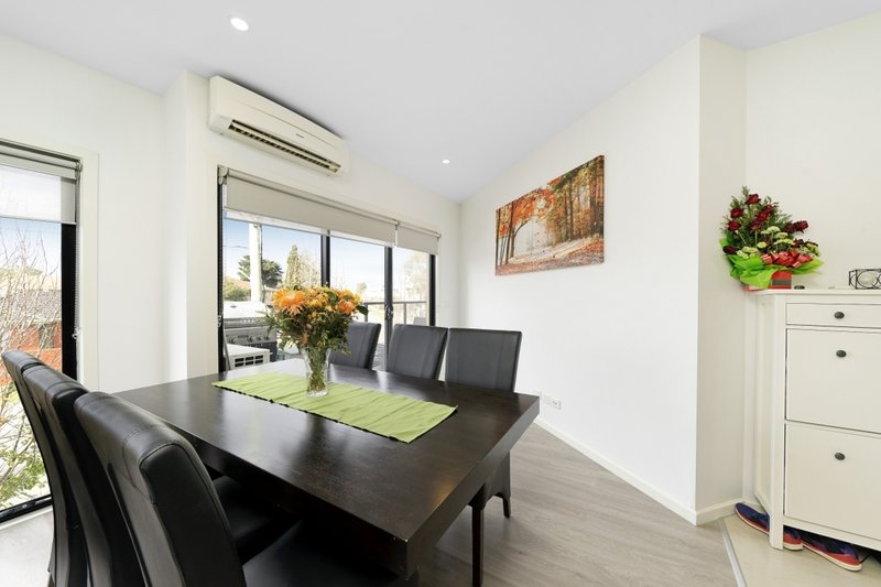 Photo - 8/20 James Street, Dandenong VIC 3175 - Image 7