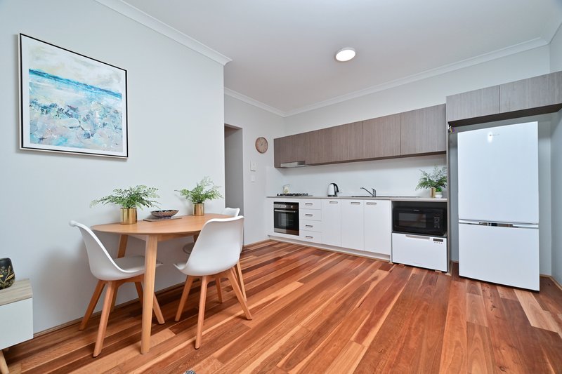 Photo - 8/20 Joseph Street, Maylands WA 6051 - Image 4