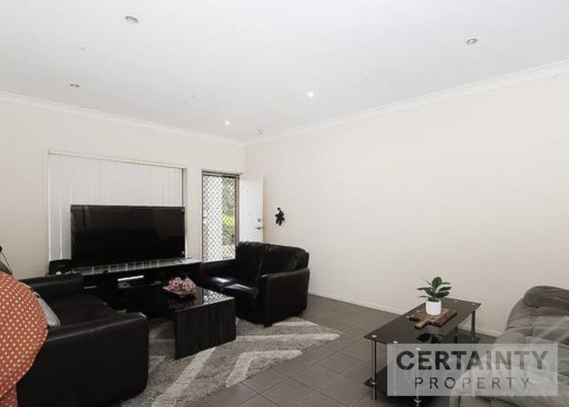 Photo - 8/20 Kathleen Street, Richlands QLD 4077 - Image 3