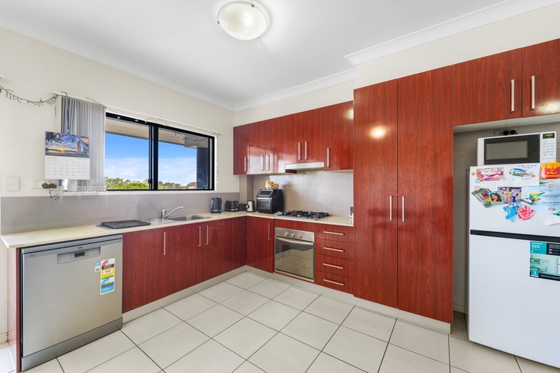 Photo - 8/20 Rainey Street, Chermside QLD 4032 - Image 5