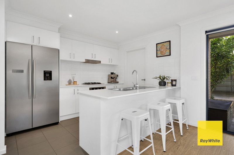 Photo - 8/20 Stourhead Avenue, Mernda VIC 3754 - Image 2