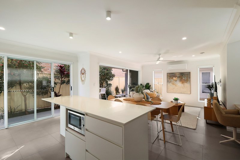 Photo - 8/201 Kennedy Drive, Tweed Heads West NSW 2485 - Image 2