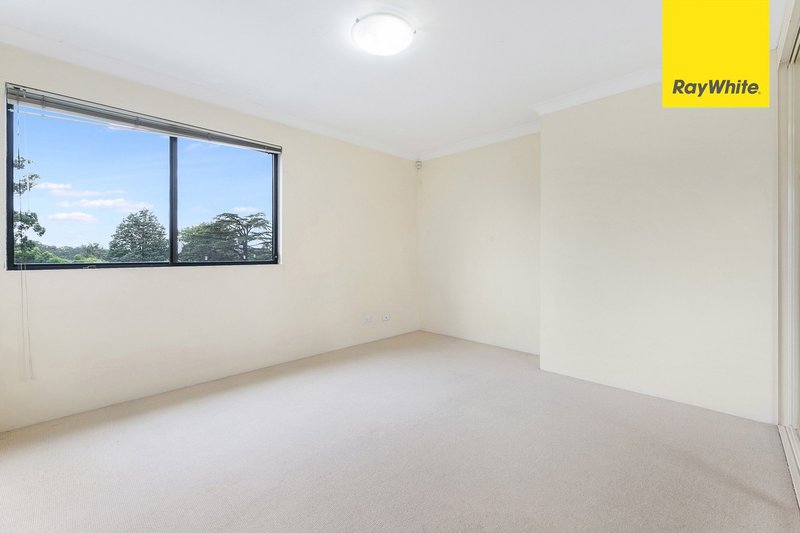 Photo - 8/20a Essex Street, Epping NSW 2121 - Image 4