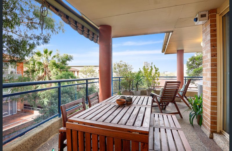 Photo - 8/21-23 Queens Road, Westmead NSW 2145 - Image 10