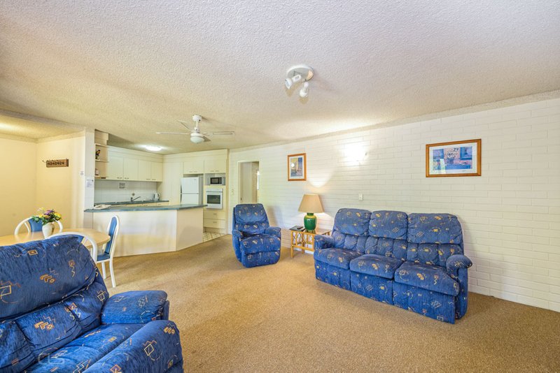 Photo - 8/21-29 Toorbul Street, Bongaree QLD 4507 - Image 3